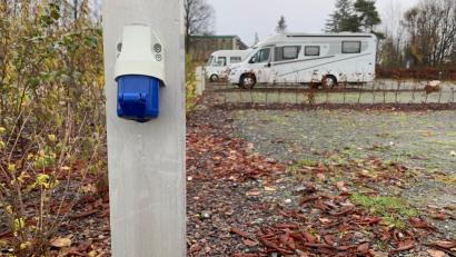Bild: ck
Die Stadt Vohenstrauß schaltet von 1. November bis 31. März den Strom am Wohnmobil-Stellplatz an der Stadthalle ab.