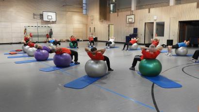 Bild: Anja Schönig/exb
Gymnastikstunden finden in aller Regel in Hallen statt – wie hier beim ASV Fronberg. Die im Winter zu beheizen, kostet – gerade bei den steigenden Energiepreisen.