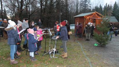 Bild: pi
Der Kinder- und Jugendchor träumt von "White Christmas".