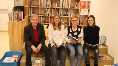 Bild: mrr
Wechsel in der Leitung der Riedener Pfarrbücherei (von links): Pfarrgemeinderatsvorsitzender Josef Weinfurtner, Carola Simon, Irene Meier und Nicole Obermeier.