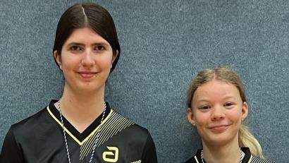 Bild: exb
Sophia Ziegler (links, U 19) und Nina Aures (U15).