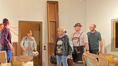 Bild: D&#039;Werdenfelser/exb
Der Trachtenverein "d´Werdenfelser" bringt das Stück „Villa Bruchbude“ auf die Bühne.