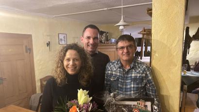 Bild: Peter Dobner/exb
Langjährige Mitarbeiter im Autohaus Dobner werden geehrt.