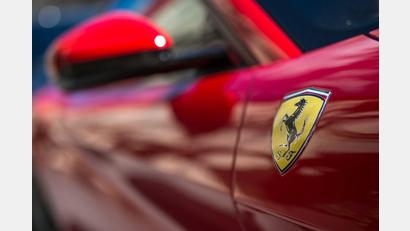Symbolbild: Matthias Balk/dpa
Ein schwerer Unfall mit einem Ferrari hat sich am Donnerstagmittag auf der Autobahn 9 bei Hilpoltstein ereignet.