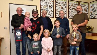 Bild: fjo
Insbesondere der Nachwuchs sahnte bei der Lokalschau der Waidhauser Kleintierzüchter in der Pfrentscher Pfreimdtalhalle ab.