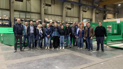 Bild: Freie Wähler Kastl/exb
Freie Wähler besichtigen IEM Fördertechnik in Kastl.