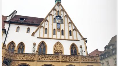 Archivbild: Susanne Schwab/exb
Im Großen Saal des Rathauses in Amberg kommt traditionell der 40-köpfige Stadtrat zusammen.