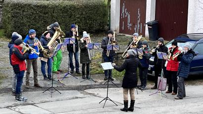 Bild: ils
Das Adventsblasen. Eine Tradition auch in den Orsteilen rund um Kirchendemenreuth.