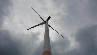 Symbolbild: jr
Bei der Ausweisung von Flächen, die für eine Windkraftnutzung infrage kommen, wollen die Stadt Kemnath sowie die Gemeinden Immenreuth, Kulmain und Kastl ein Planungsgemeinschaft bilden.