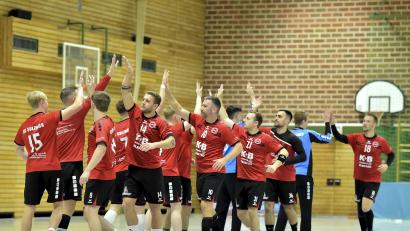 Archivbild: Hubert Ziegler
Aufmunterndes Abklatschen der Sulzbacher vor dem Spiel. Zu Gast ist der favorisierte HBC Nürnberg.