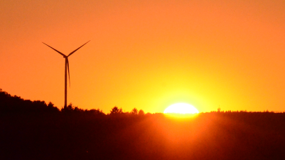 Archivbild: Kunz
Geht für die Windkraft auch in Bayern die Sonne auf.