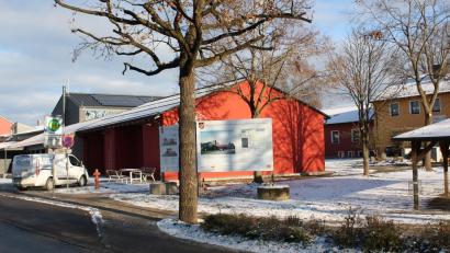 Bild: bjp
Ein neues Mehrzweckfahrzeug soll die Feuerwehr nach dem Willen der Gemeinde erhalten. Hierfür wird das Gerätehaus um einen zusätzlichen Stellplatz ergänzt.