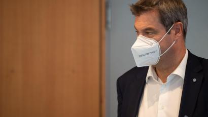 Bild: Peter Kneffel/dpa
„Man muss sich als Ministerpräsident nicht um jedes Detail kümmern“: Markus Söder.