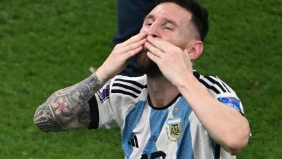 Bild: Robert Michael/dpa
Lionel Messi ist nun auf einer Stufe mit Argentiniens Fußball-Idol Diego Maradona.