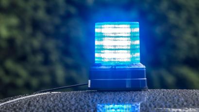 Symbolbild: Armin Weigel/dpa
Die Polizei ermittelt, nachdem ein 28-Jähriger in Schwandorf überfallen worden ist.