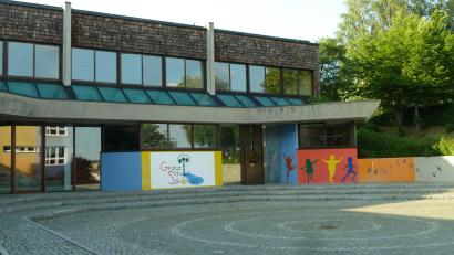 Archivbild: Portner
Die Schule in Schönsee stand im Fokus der Stadtratssitzung: Der Brandschutz ist nicht ausreichend gesichert,