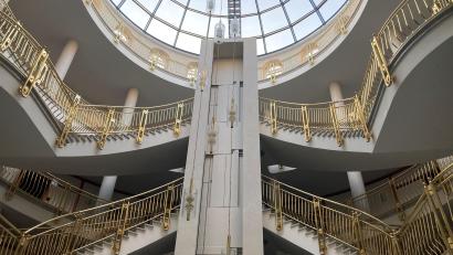 Archivbild: ca
Goldene Geländer, ein goldener Aufzug: Die Wohnungsbaugenossenschaft hatte ihren Sitz in diesem Weidener Geschäftsgebäude.