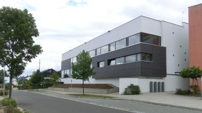 Bild: Landratsamt NEW/Prößl/exb
Nach viermonatiger Auszeit ist das Schwimmbad Eschenbach ab 2. Januar wieder für alle geöffnet.