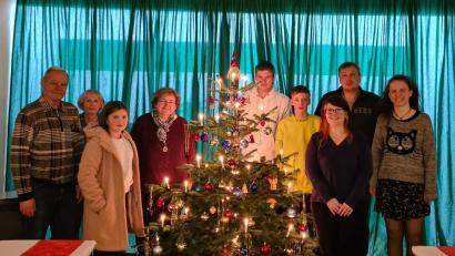 Bild: Nadine Beer/exb
Beim Nuss- und Christbaumkugelschießen des Schützenvereins Schönsee ging keiner der Teilnehmer leer aus.