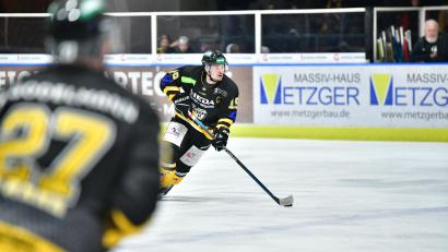 Archivbild: SignaLight
Der ERSC Amberg mit Kapitän Kevin Schmitt ist gerüstet fürs Derby.