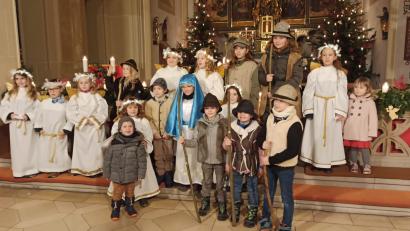 Bild: pi
Die Hirten verkünden die Geburt Jesu Christi.