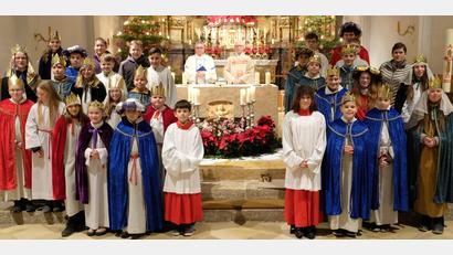 Bild: mma
Die Hahnbacher Sternsinger werden ausgesandt.
