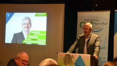 Bild: Benkhardt
Johannes Reger beim Wahlkampfauftakt im Sportzentrum im Kreinzl.