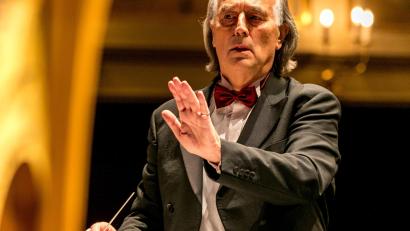 Bild: Ralf Lienert
Silvesterkonzert Kempten Stadttheater - Smetana Philharmoniker Prag - Dirigent hans Richter - Sopran Luminita Andrei - Voller Theater in Kempten -