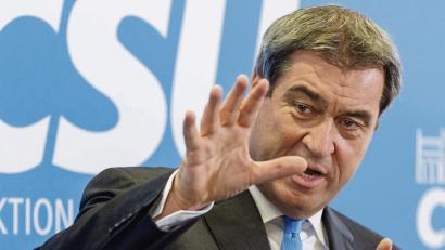 Bild: Daniel Karmann/dpa
Auf der CSU-Fraktionsklausur in Kloster Banz sprach Ministerpräsident Markus Söder von einem „Paket aus Start- und Umzugshilfen“.