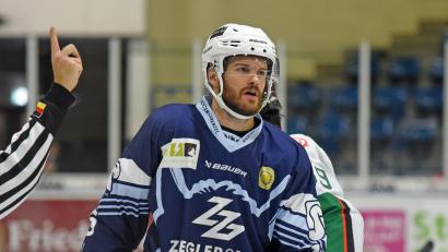Bild: Gebert
Der zuletzt erkrankt fehlende Fabian Voit kehrt im Nachholspiel gegen den EV Lindau vielleicht ins Team der Blue Devils zurück.