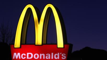 Symbolbild: Karl-Josef Hildenbrand/dpa
Bei einem Rechtsstreit mit McDonalds geht es um 15 Millionen Euro.