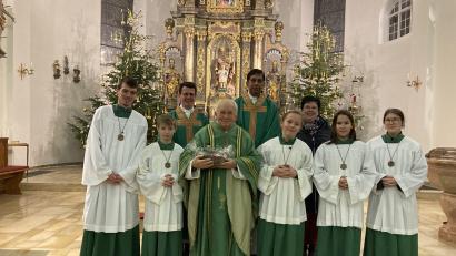 Bild: Christine Obermeier/exb
Zu seinem Goldenen Priesterjubiläum feierte Pfarrer Gerhard Schmidt in Neunkirchen einen Dankgottesdienst.