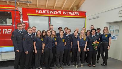 Bild: Schlosser/exb
Bei der Jahreshauptversammlung der Feuerwehr Weihern wurden viele Jugendliche, die die bayerische Jugendleistungsprüfung sowie Jugendflamme erfolgreich absolviert hatten, geehrt.