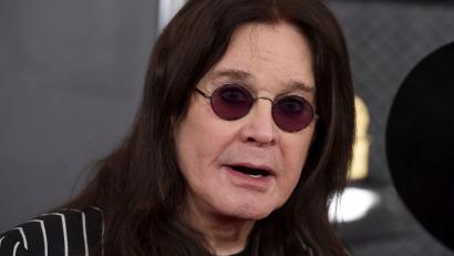 Bild: Jordan Strauss/Invision/AP/dpa
Der britische Rockstar Ozzy Osbourne sagt seine mehrfach verschobene Tour durch Europa ab.