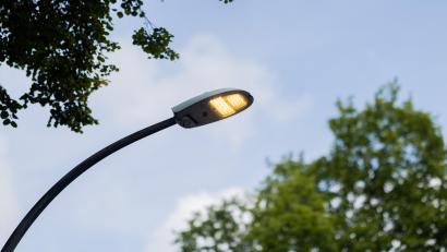 Symbolbild: Rolf Vennenbernd
Kirchenthumbach wird seine Straßenbeleuchtung auf energiesparende LED-Leuchten umrüsten.