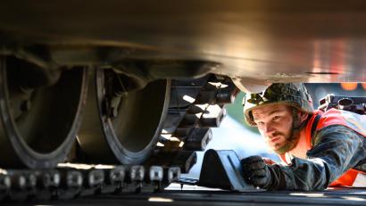 Bild: Soeren Stache/dpa
Die Bundesregierung hat am Freitag eine Exportgenehmigung für Kampfpanzer des Typs Leopard 1 in die Ukraine erteilt.