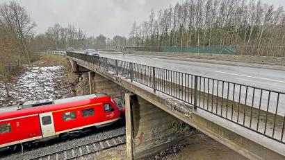 Bild: Matthias Bäumler/fph
Die Brücke auf der B 303 bei Marktredwitz wird demnächst abgerissen.