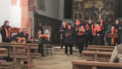 Bild: do
Die "Brückenbauer" aus Kemnath übernehmen die musikalische Gestaltung des Abendgebets.