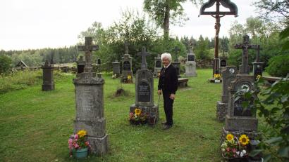 Archivbild: mmj
Der von der Heimatgemeinde Plöß restaurierte Friedhof in Plöß bei Friedrichshäng ist nicht nur für die Nachfahren der dort ruhenden Toten ein Erinnerungsort.