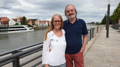 Bild: gib
Hilde Artmeier lebt seit Jahrzehnten in Regensburg. Aus Liebe zu ihr ist Wolfgang Burger ebenfalls in die Stadt an der Donau gezogen.