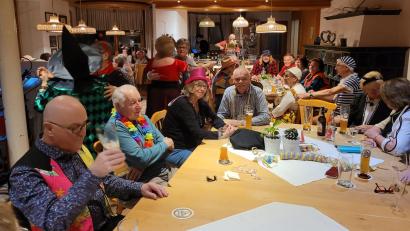 Bild: Gerhard Weber/exb
Beste Stimmung herrschte beim Waldershofer Seniorenfasching.
