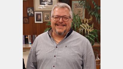 Bild: Georg Hüttner/exb
Für 20 Jahre Treue zu den Mooslohe-Siedlern wurden Inge Meindl und der neue Vorsitzende Harald Höfner (rechts) von stellvertretendem Bezirksvorsitzendem Hans-Jürgen Meier (Mitte) geehrt.