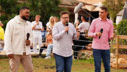 Bild: RTL/ Stefan Gregorowius
Wieder ist der 27-jährige Felix Gleixner aus Amberg bei DSDS eine Runde weiter gekommen. Auf Mallorca überzeugte er die Jury um Pop-Titan Dieter Bohlen.