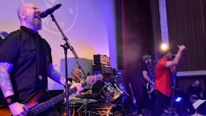 Bild: Stephan Huber
30 Jahre Special Gue$t im Ringtheater in Amberg. Auch nach 30 Jahren ziehen die vier Musiker Publikum von Jung bis Alt an.