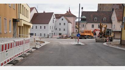 Bild: wel
Unvorhergesehene Arbeiten zogen kurzfristig eine Vollsperrung Richtung Vorstadt nach sich. Am Mittwochabend soll sie aufgehoben werden.