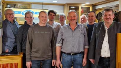 Bild: Reinhard Kreuzer/exb
Sie bilden die neue Vorstandschaft der Jagdgenossenschaft Schönsee: (von links) Andreas Hopfner, Michael Linsmeier, Utz Hans jun., Armin Ebnet, Xaver Bayer, Gerhard Meier, Johann Linsmeier, Johann Rieger mit Bürgermeister Reinhard Kreuzer.