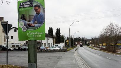 Archivbild: jut
Glasfaser Direkt wirbt in Schnaittenbach für superschnelles Internet. Der Glasfaserausbau stockt derweil. Die Firma ist insolvent. Nun ist ein neuer Investor gefunden worden.