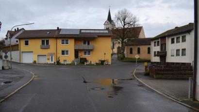Bild: bnr
Die Dorferneuerung in Weidenthal beginnt im Sommer. Im ersten Schritt wird der Regenwasserkanal erneuert.