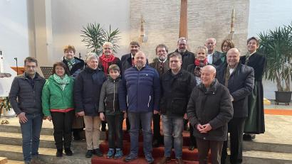 Bild: Maria Schlögl/exb
Verschiedene Musikgruppen und Redner treffen sich in Wernberg-Köblitz zum Bayerischen Passionssingen.