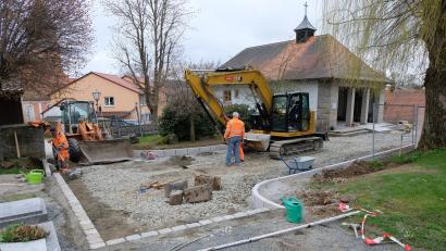 Bild: le
Die Arbeiten auf dem Friedhof in Floß laufen auch Hochtouren.